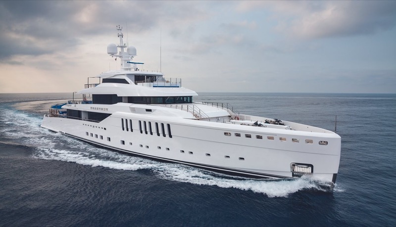 Luxury yacht sailing in Dubai waters